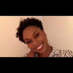 Meet your Posher, Mayloni